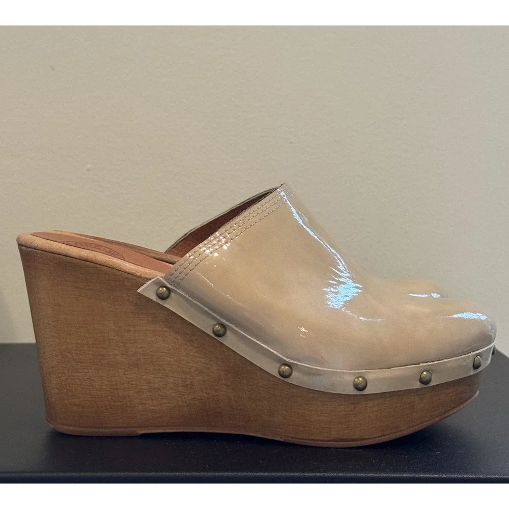 Penelope Chilvers Patent Leather Wedge Clogs Cream Anthropologie 39 8/8.5 $225